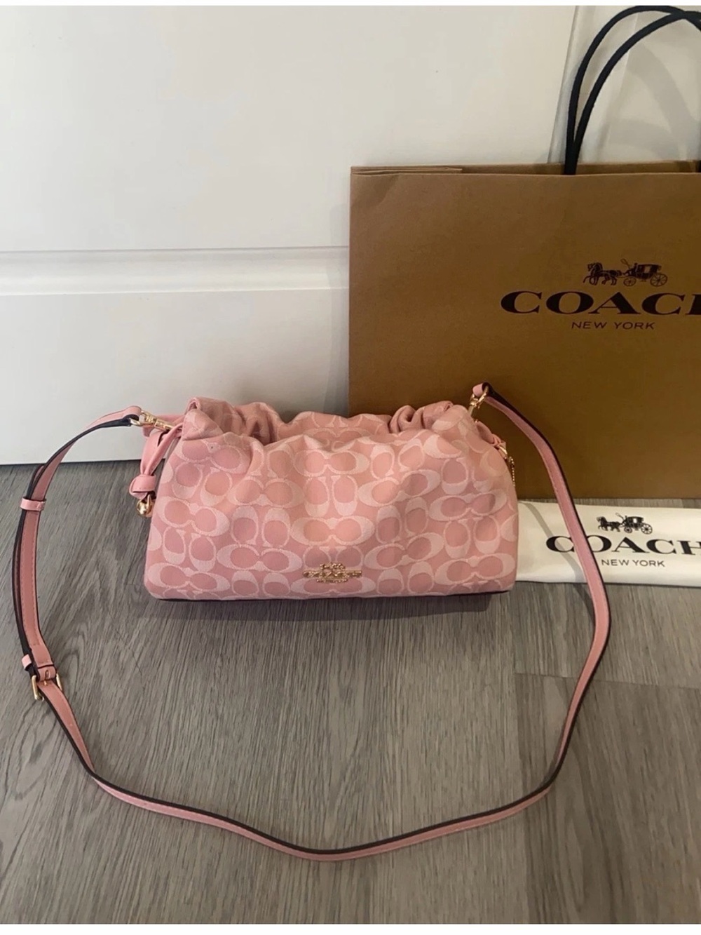 🌸 NWT Coach Faye Signature Jacquard Shoulder & Crossbody Bag – Pink –
